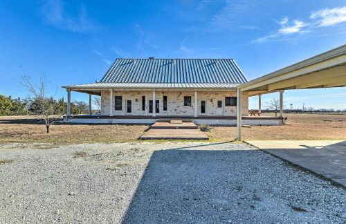 8 Mi to White Rock Lake Spacious Krum Home - Foto 34