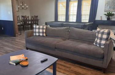 Decatur Chic Family Home with Pool Table - Photo 38