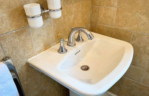 Cosy 3 bed with Parking- Family and Contractors - Foto 36