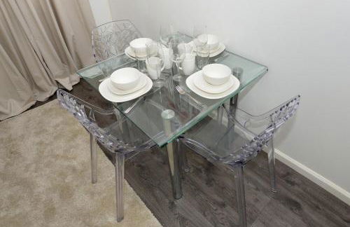 Amazing 4 BR 1 BTH Laundry Dishwasher, June To Aug 90 Days Stay Required - Foto 14