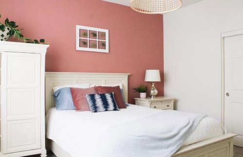 Entire Bungalow w/ Private Pool Near Palm Springs! - Foto 36