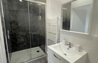 Lune Argentée - Centre ville Clermont Ferrand - Foto 8