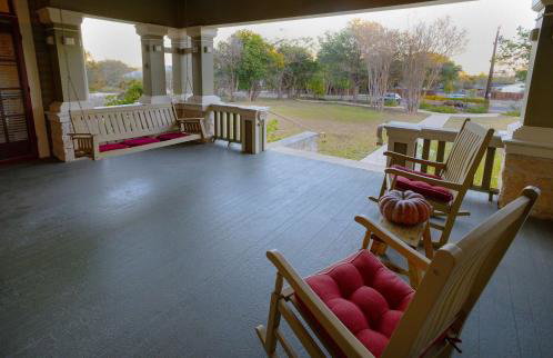 1906 Haus Stay for 13 with Access to Pool Hot Tub - Foto 7