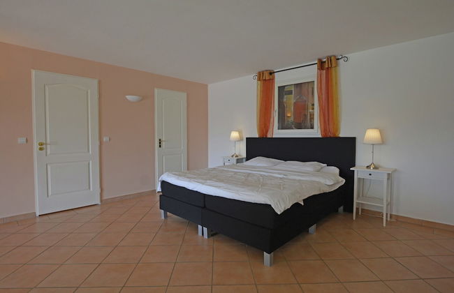 Beautiful Villa in Vidauban With Seasonal Pool - Foto 25