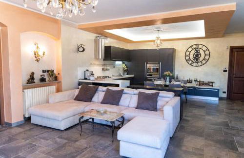 Villa con vista - piscina e barbecue privati - Foto 33