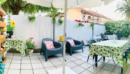 Acogedora casa recién reformada con jardín y wifi - Foto 2, Garden