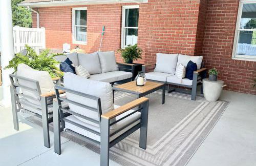 Country Comfort with Pool Family & Groups - Foto 8