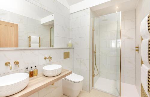 The Embassy - Foto 23