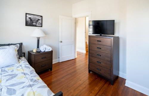 Contemporary 3-Bedroom Home with Balcony in RVA - Foto 19