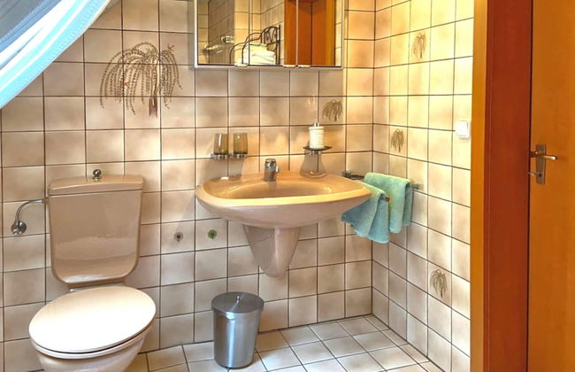 Holiday Home With Garden in Weissenbrunn - Foto 16