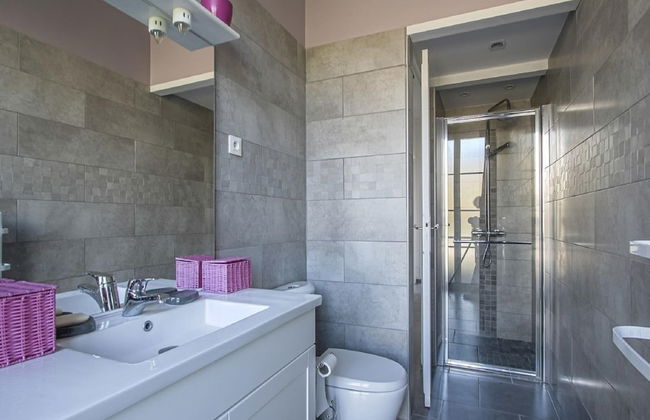 Spacious Holiday Home in Aure sur Mer With Garden - Foto 48