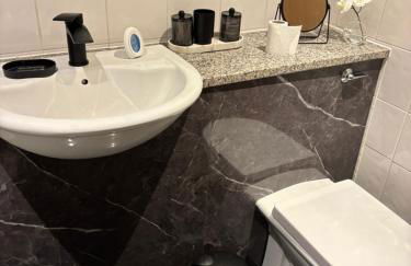 2 Bedroom Apartment for Long Stays Leeds - Foto 33