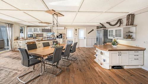 Admiral Stuuv - Photo 4