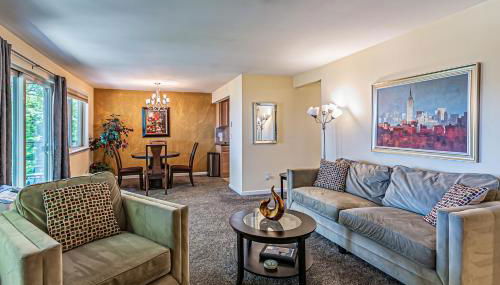 Pacific View, Best Area, 2 Baths, 2 Bedrooms, WD, Jacuzzi Bath, New Carpet, Balcony, View, 925sf - Foto 2