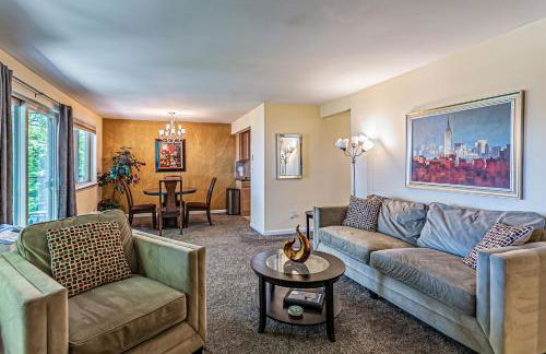 Pacific View, Best Area, 2 Baths, 2 Bedrooms, WD, Jacuzzi Bath, New Carpet, Balcony, View, 925sf - Foto 2