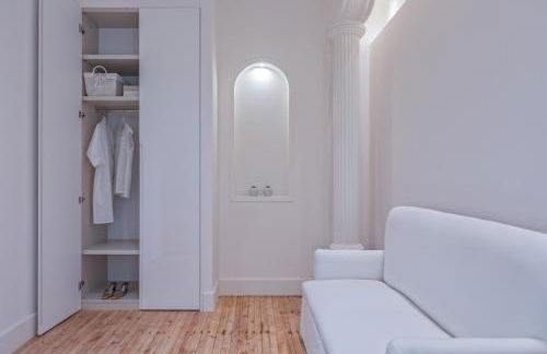 Etoile Luxury Suites - Photo 28