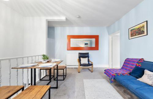 Lovely Split level 2 bedroom flat in NW London - Foto 20