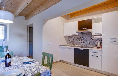 2 Bedroom Nice Home In Albagnano Di Bee - Foto 16