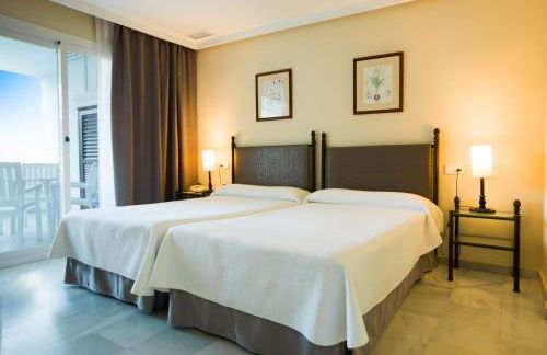 Aparthotel Monarque Sultán - Photo 30