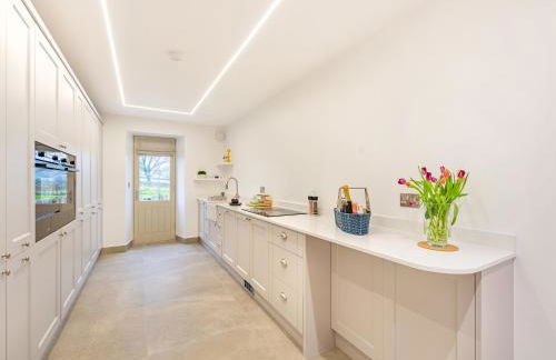 Whiteoak Cottage - Photo 13