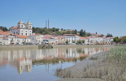 Lightful Refuge on the River Front, By TimeCooler - Foto 64