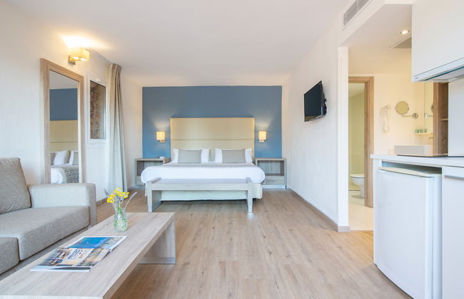 Pierre & Vacances Premium Menorca Binibeca - Foto 24