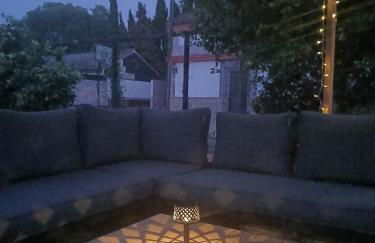 Spacious Garden Villa, private pool, huge grounds with orange trees - Foto 7