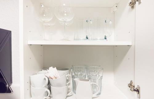 MOIN Apartments - Studio mit Balkon & Parkplatz, Wifi und TV - Foto 45