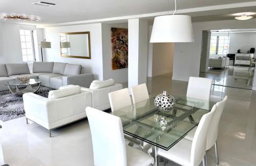 WOW! Best Location! Best Unit! New Renovated South Beach Ocean Front - Foto 4