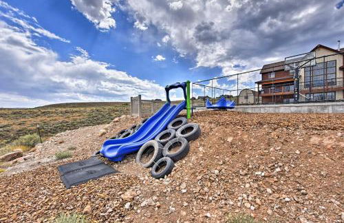 Cabin with Beach Access, Sport Court, Hot Tub and View - Foto 39