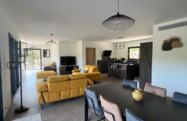 Villa Monte e Mare, piscine chauffée, climatisée à 5 mn de la plage de santa giulia - Foto 13