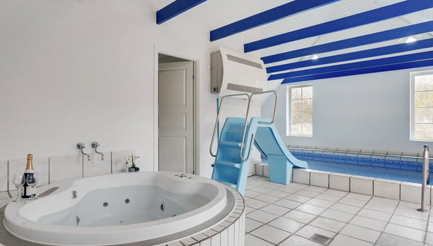 "Ferhat" - 2.9km from the sea - Photo 2, Pool Outdoor