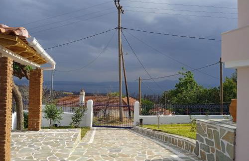 Σπίτι στο βουνό αλλά μια ανάσα από τη θάλασσα - Photo 33