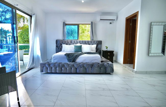 Villa Pravda Guerra 4BR 6BDS 12PAX - Foto 11