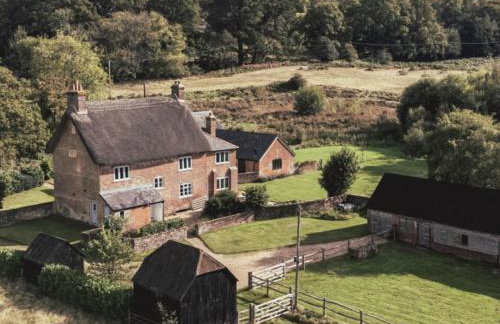 Gorgeous English Farmhouse Holiday Cottage for 9 and a half - Foto 1