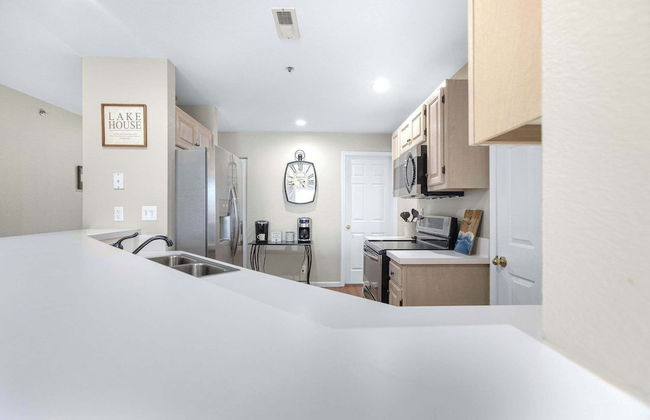 Family Lakefront Oasis Picture Perfect Retreat! - Photo 13