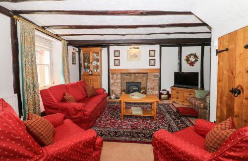 Castle View - Photo 4