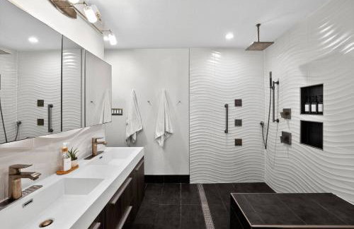 Stylish 3BR Home + Private Pool - Foto 19