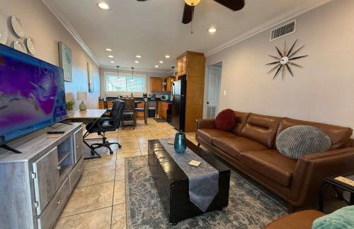 2 br with Pool & washer dryer - Foto 5