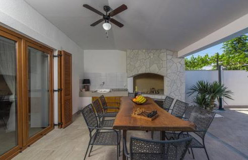 Villa Zlata - Photo 32