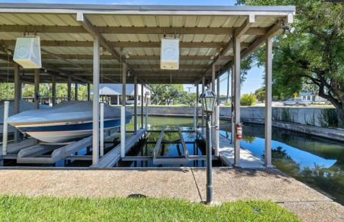 Waterfront Getaway Lake Access Deck BBQ Grill - Photo 10