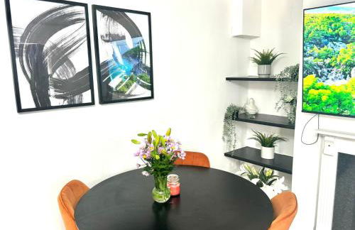 Bright Modern & Spacious 2-Bedroom Apartment - Opposite Penge East Station - 15 mins to Central London! - Foto 51