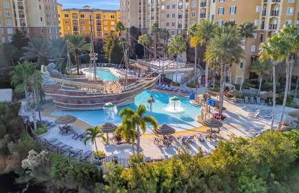 2BR Fireworks View with Pool & Spa 5 Minutes to Disney - Foto 19