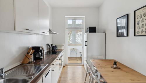 Apartment für 13 Gäste, 5 Schlafzimmer, 2 Bäder, 2 Loggia's, Leipzig Zentrum Ost - Foto 4, stove, dishwasher, pet friendly, toaster, minibar