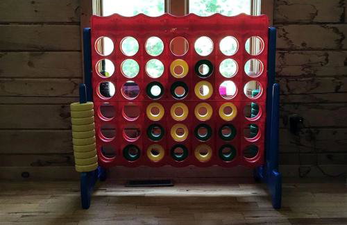 Cozy Cabin near Lake Ontario Ideal for a Family Retreat - Photo 19