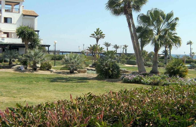 VenAVera C10A - Ground floor Garden 3Bedrooms/2Baths Beachfront, WIFI - Foto 30