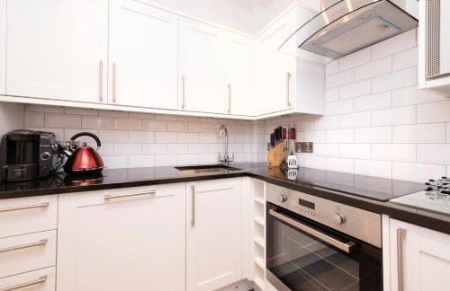JOIVY Charming 2-Bed Flat Near Edinburgh Castle - Foto 24