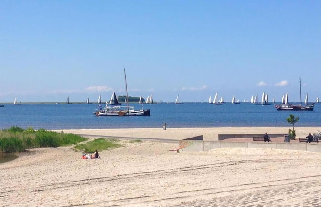 Lakeside Bliss in Friesland - Foto 16