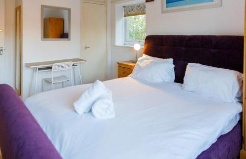 5 Bed Townhouse with Garden & Parking by BrumStay UK - Foto 31