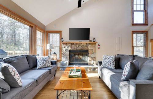 Whispering Pines Cabin Hot Tub Near Ski - Foto 17